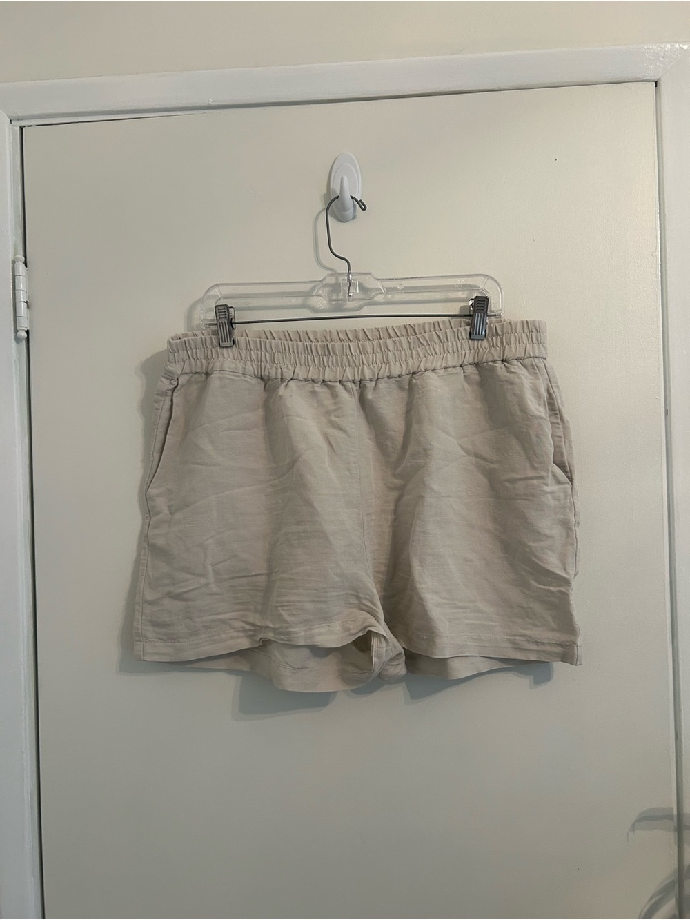 H&M Light Beige Elastic Waist Linen-Blend Women's Shorts